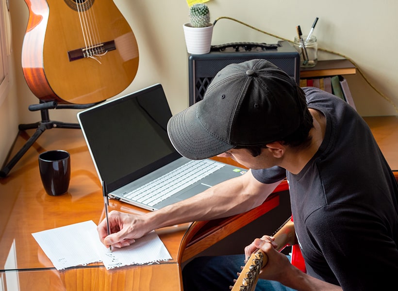 どれだけ「よい曲」を作れるかが重要な仕事です