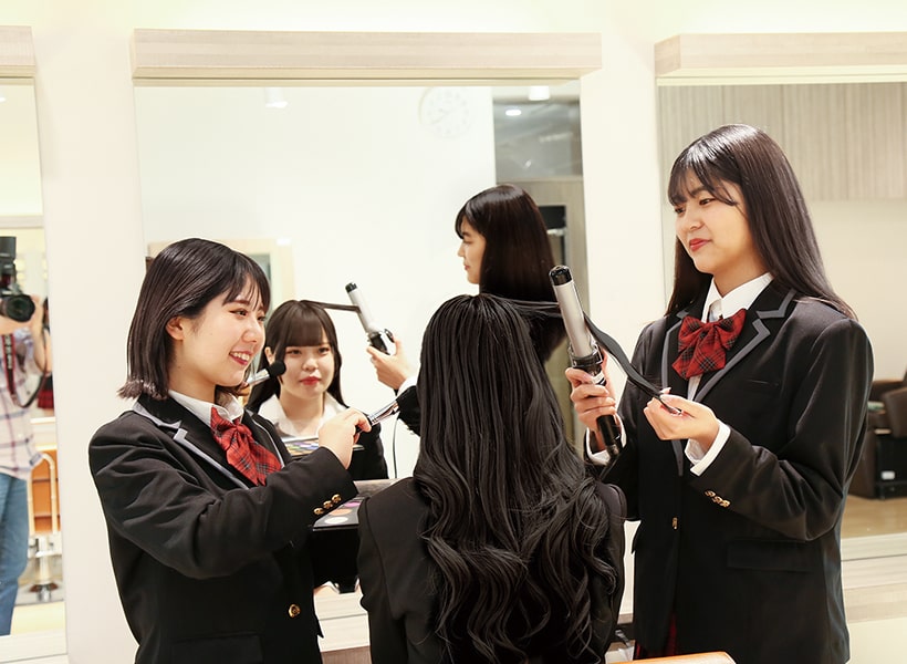 全日制と同じように同級生と一緒に学べる!
