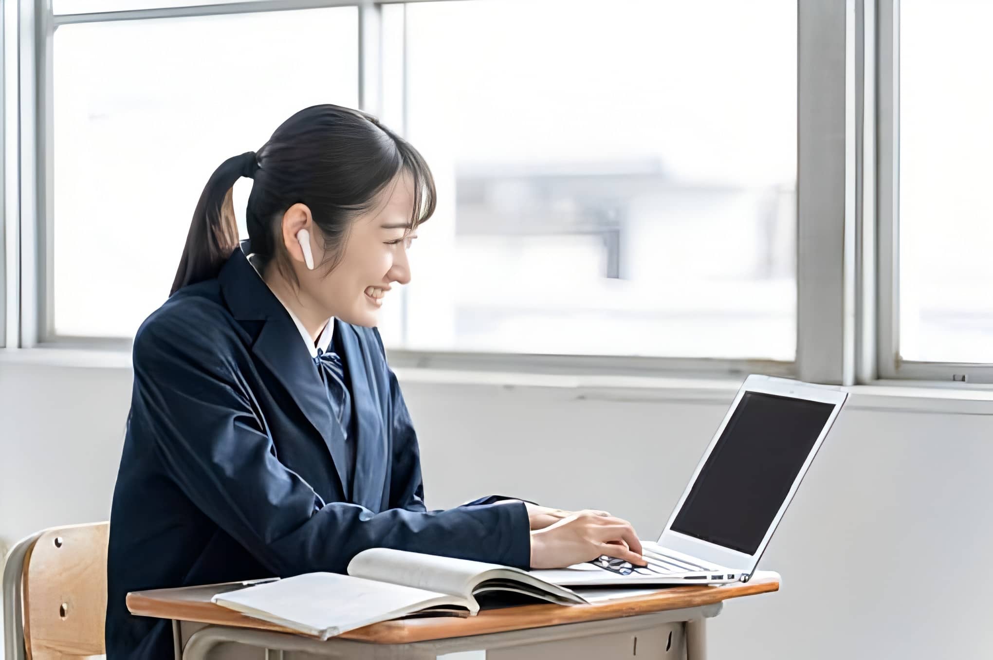 自由度の高い学習環境で、好きなことを学べる場所として人気の通信制高校!