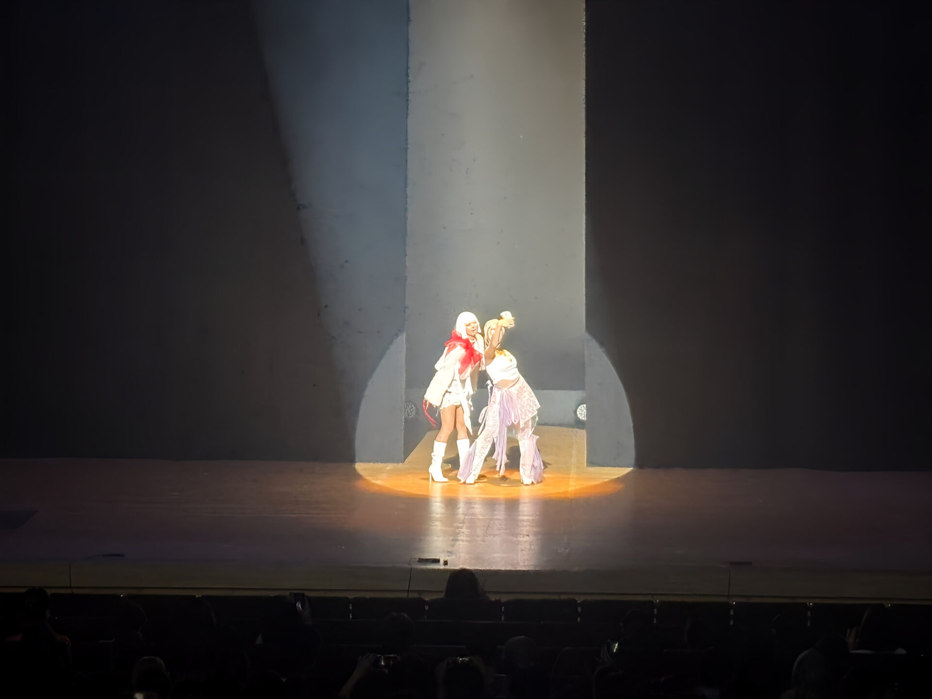 個性が光るファッションショー